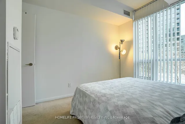 Additional image 21 of 209 Fort York Blvd Unit 383