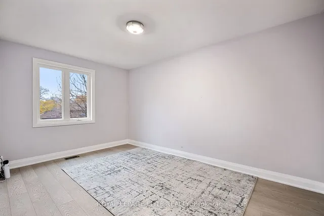 Additional image 15 of 6 LACHINE Crt