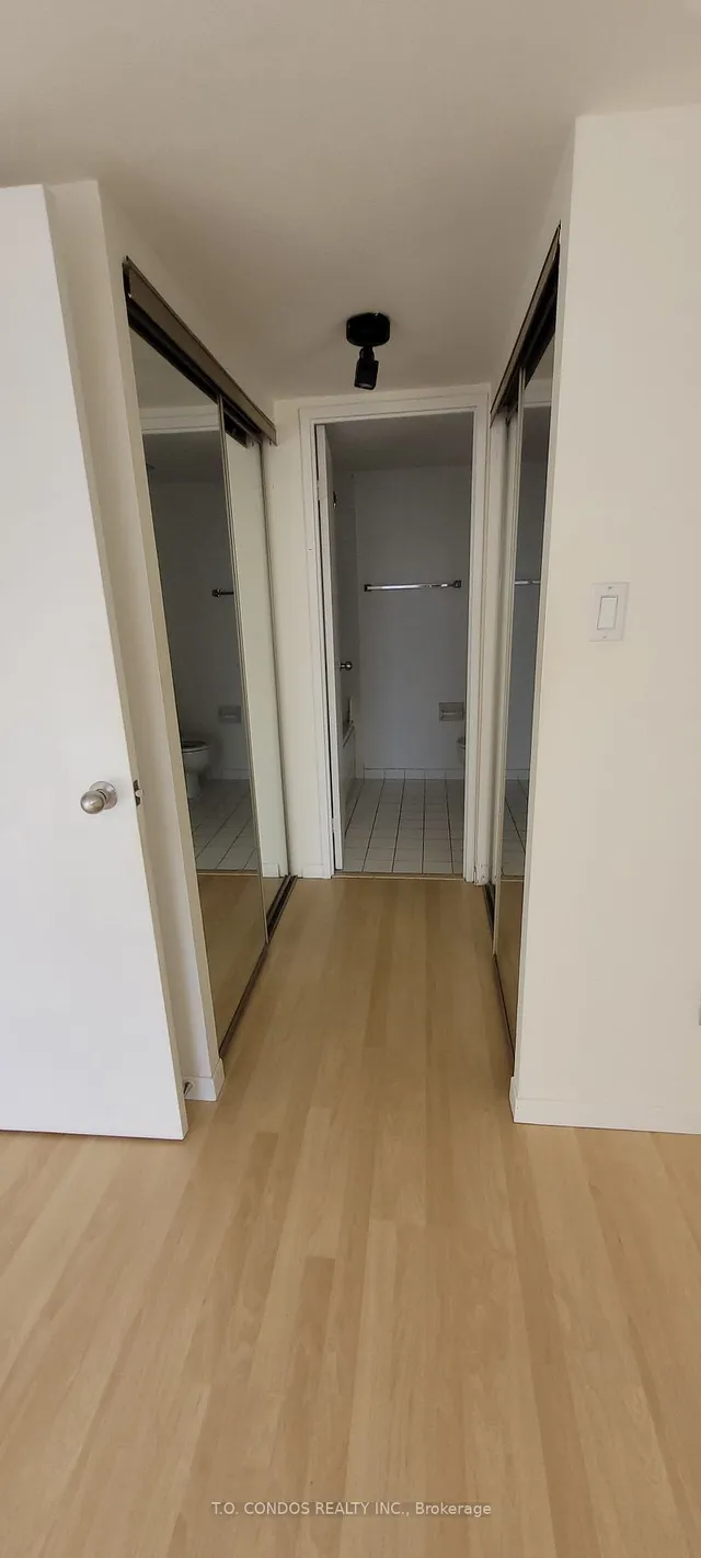 Additional image 8 of 1001 Bay St Unit 2002