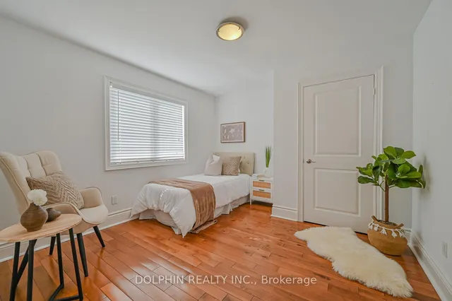 Additional image 32 of 1084B Kipling Ave