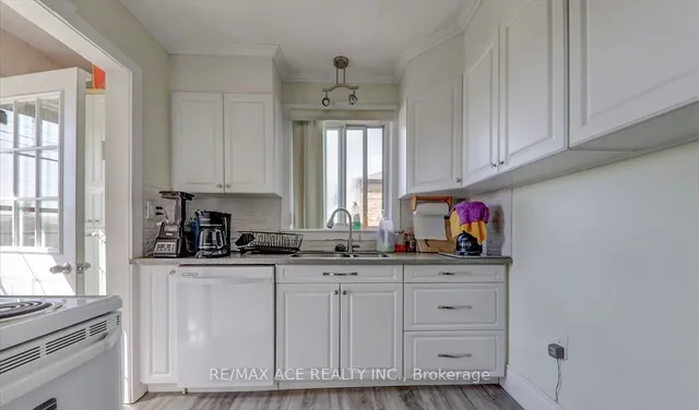 Additional image 7 of 98 Marble Arch Cres