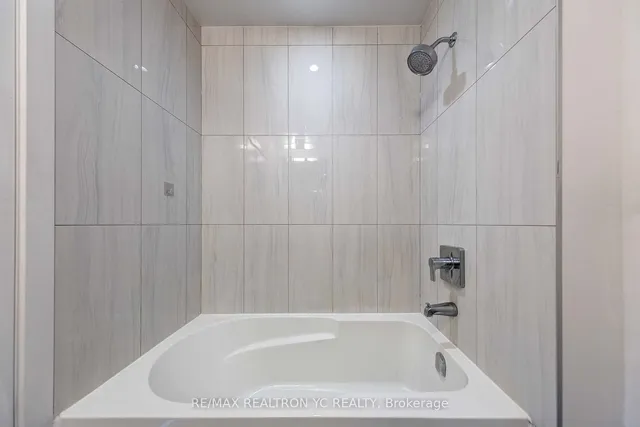 Additional image 21 of 955 Bay St Unit 3907