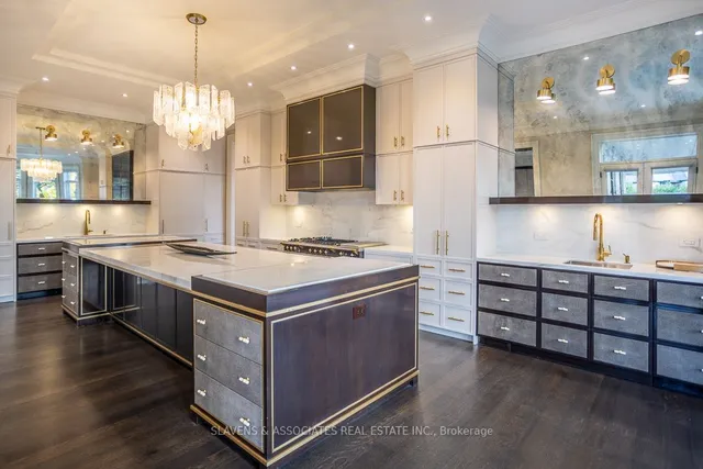 Additional image 12 of 15 Tudor Gate