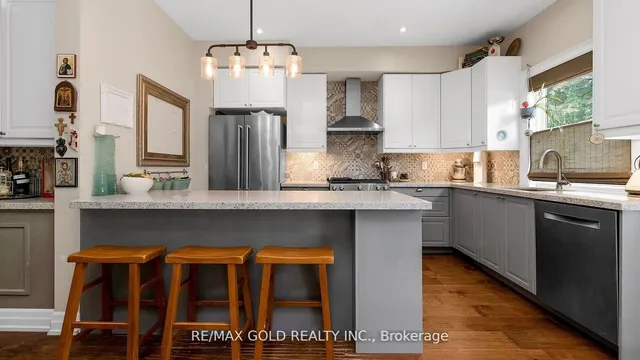 Additional image 12 of 73 Eleventh St