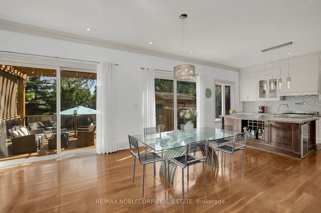 Additional image 11 of 35 Yorkdale Cres