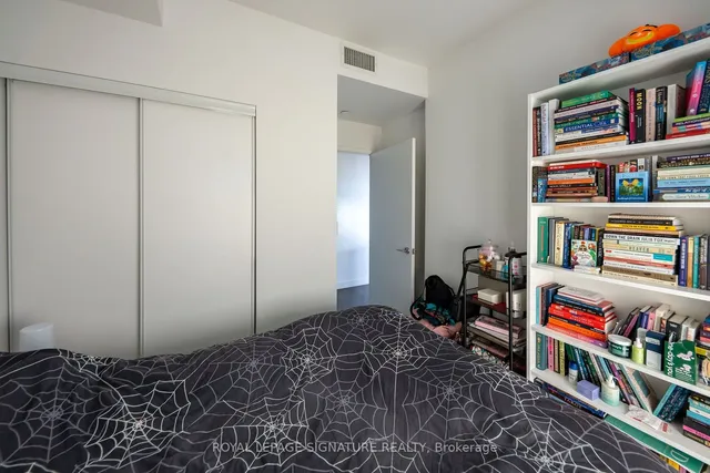 Additional image 19 of 8 Eglinton Ave Unit 3802