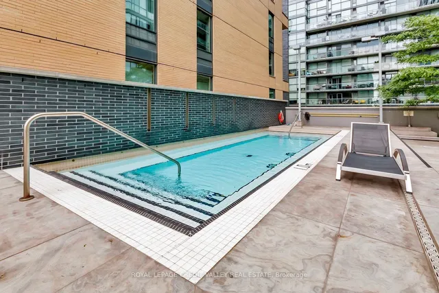 Additional image 24 of 8 Charlotte St Unit 1003