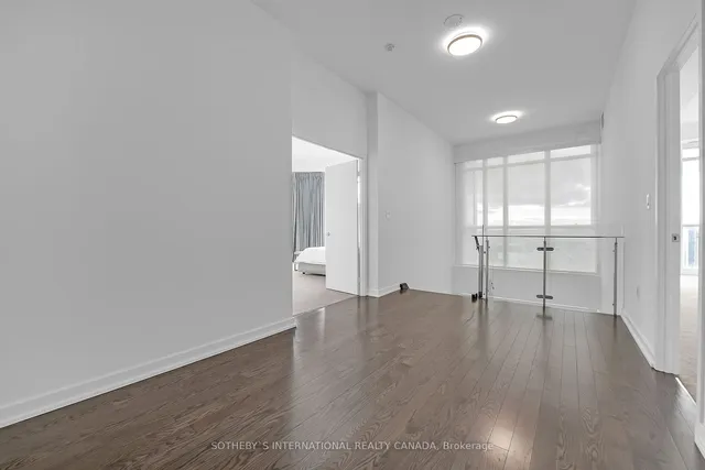 Additional image 28 of 21 Iceboat Terr Unit PH10