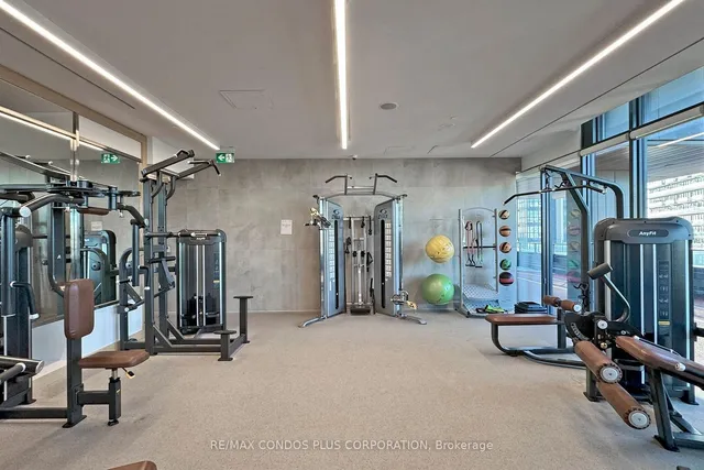 Additional image 27 of 19 Western Battery Rd Unit 315