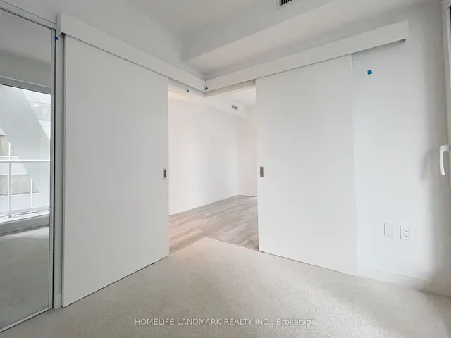 Additional image 4 of 230 Simcoe St Unit 2012