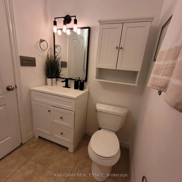 Additional image 23 of 74B Coxwell Ave