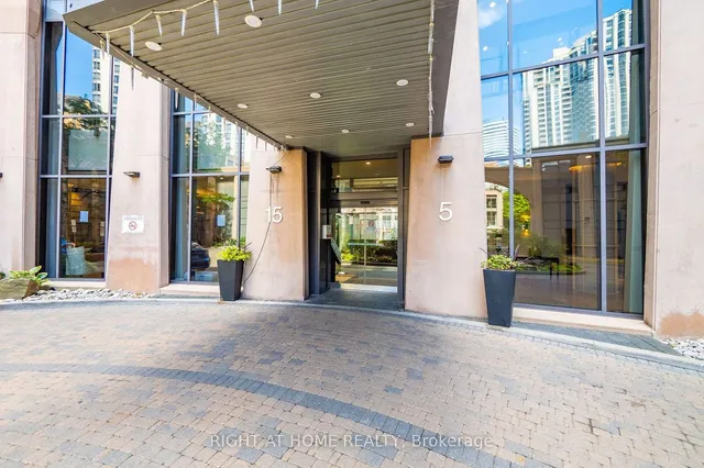 Additional image 3 of 5 Northtown Way Unit 702