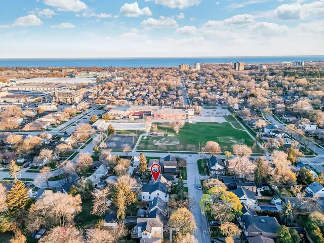 Additional image 29 of 37 Radlett Ave