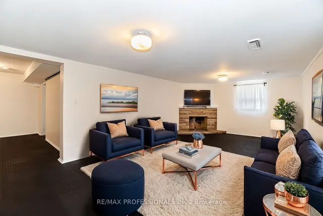 Additional image 26 of 52 Valecrest Dr