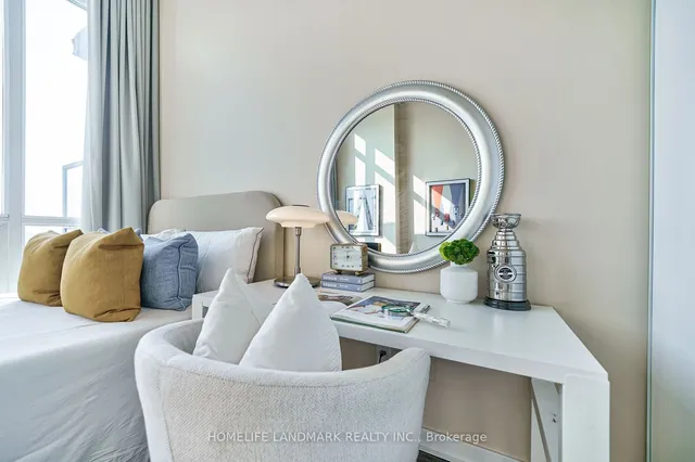 Additional image 34 of 33 Singer Crt Unit Ph2