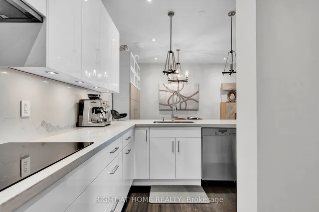 Additional image 15 of 2045 Lake Shore Blvd Unit 2507