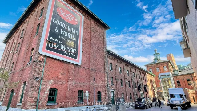 Additional image 32 of 80 Mill St Unit 1010