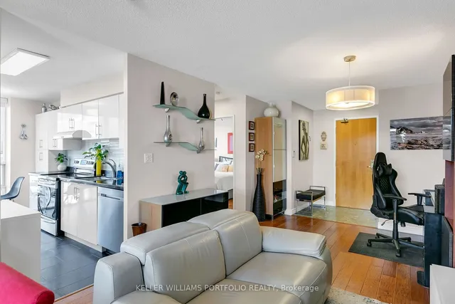 Additional image 3 of 43 Eglinton Ave Unit 1009