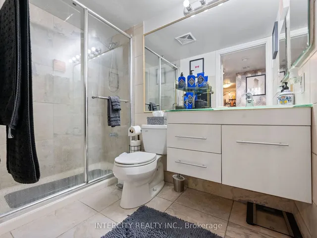 Additional image 20 of 717 Bay St Unit 509