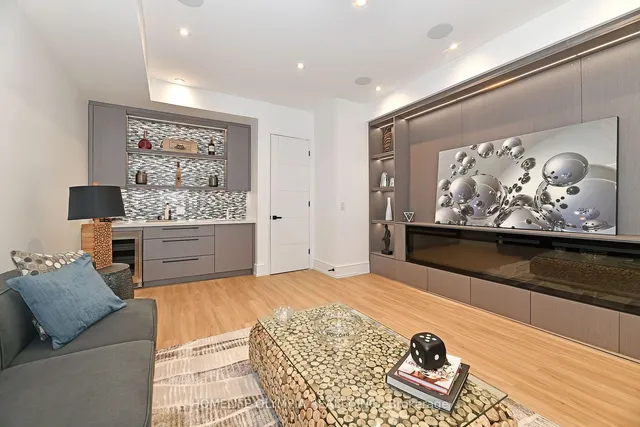 Additional image 30 of 46B Leroy Ave