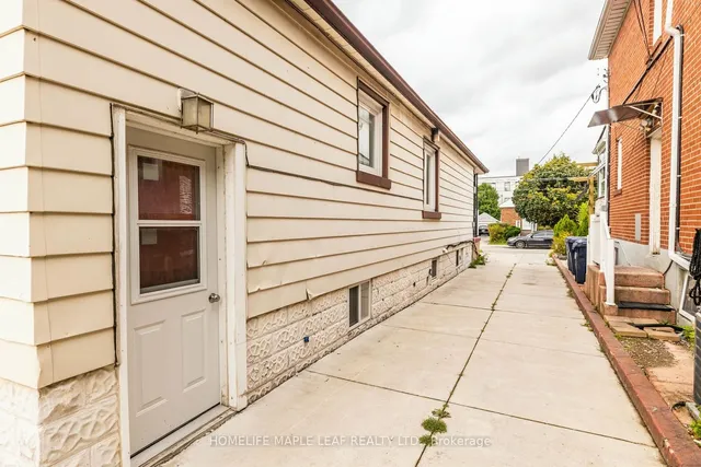 Additional image 35 of 9 Hertford Ave