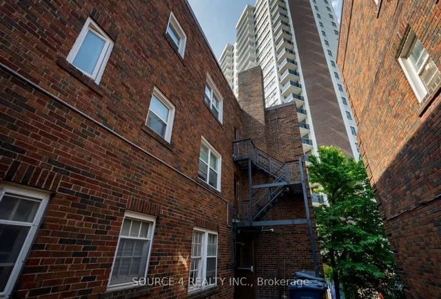 Additional image 33 of 3 Claxton Blvd