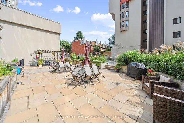 Additional image 33 of 225 Wellesley St Unit 407