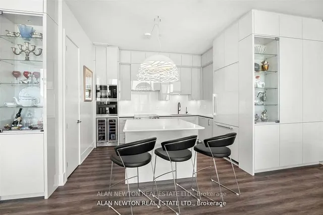 Additional image 15 of 1486 Bathurst St Unit Ph02