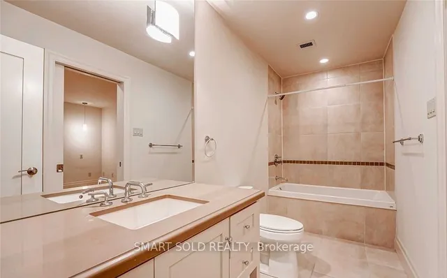 Additional image 9 of 30 Wellington St Unit 2202