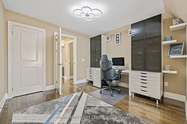 Additional image 27 of 42 Ypres Rd