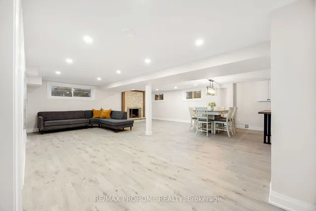 Additional image 33 of 22 Fernside Crt