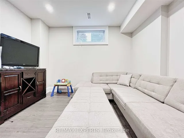 Additional image 16 of 48 Enfield Ave