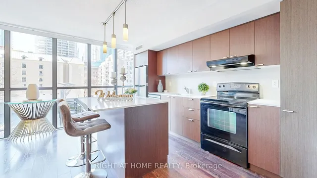 Additional image 6 of 110 Charles St Unit 406