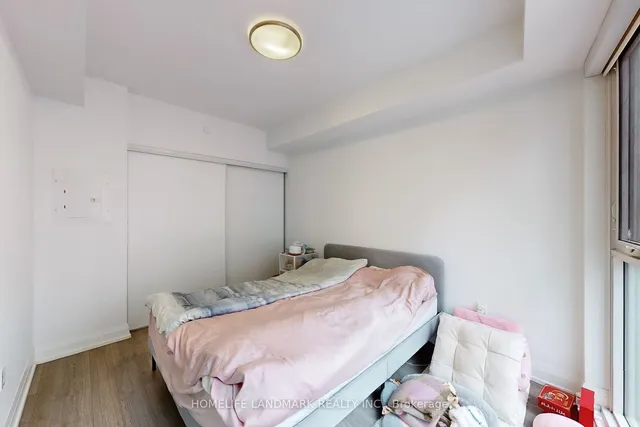 Additional image 20 of 77 Mutual St Unit 810