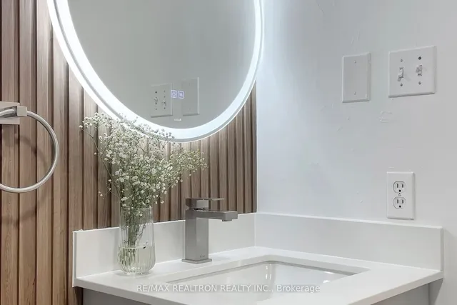 Additional image 32 of 95 Prince Arthur Ave Unit 311