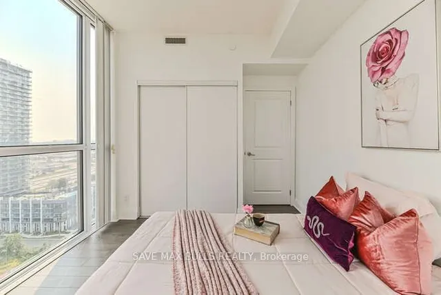 Additional image 27 of 17 Zorra St Unit 1906