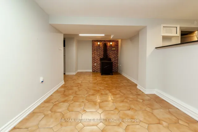 Additional image 20 of 421 Grace St