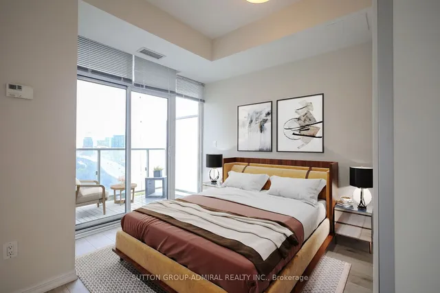 Additional image 8 of 75 East Liberty St Unit 1802