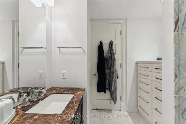 Additional image 32 of 22 Leader Lane Unit 534