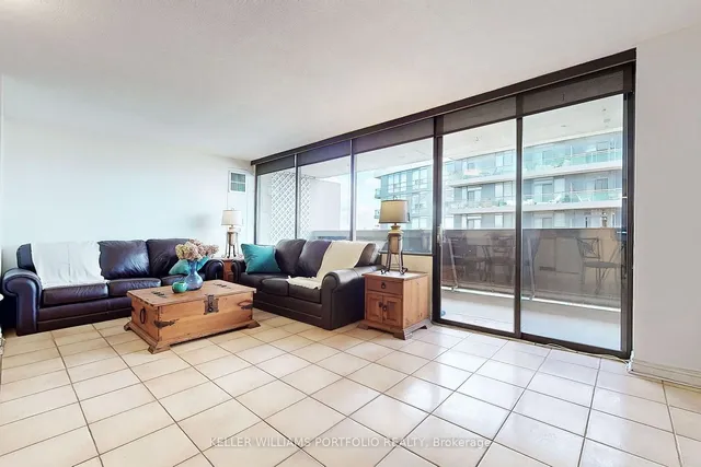 Additional image 10 of 720 Spadina Ave Unit 1510