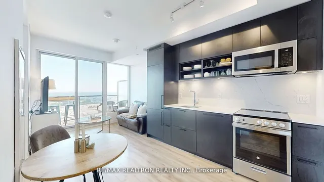 Additional image 2 of 135 East Liberty St Unit 2012