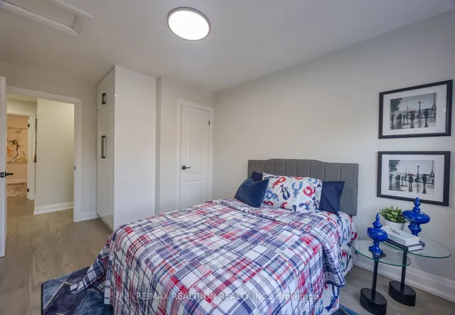 Additional image 22 of 376 Northcliffe Blvd