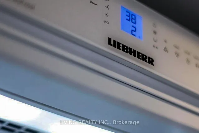 Additional image 6 of 117 McMahon Dr Unit 211