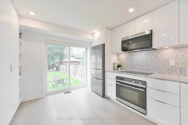 Additional image 8 of 22 Donora Dr