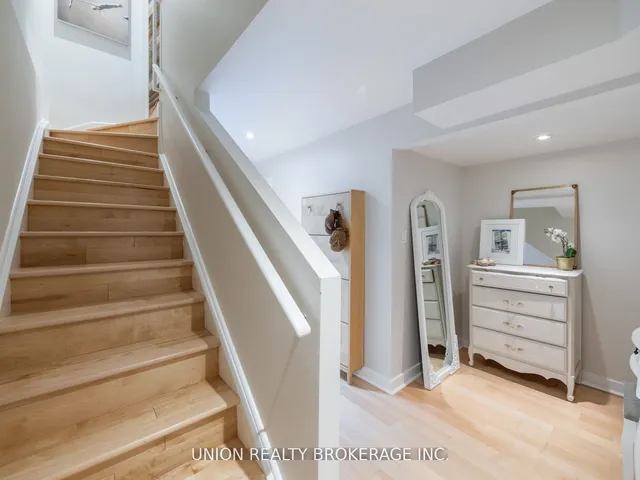 Additional image 7 of 1095 Dundas St