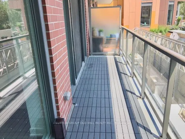 Additional image 21 of 106 Dovercourt Rd Unit 302