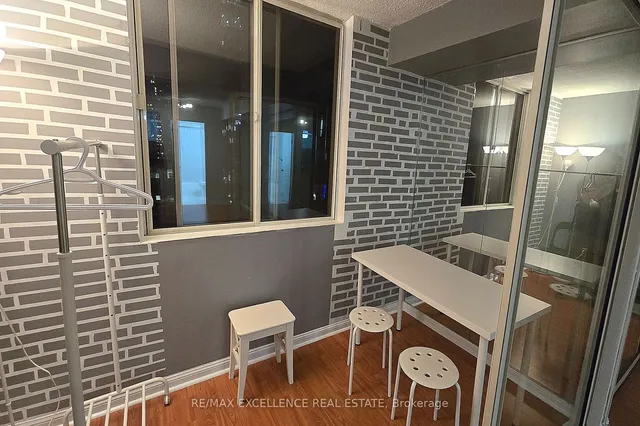 Additional image 10 of 25 Grenville St Unit 809