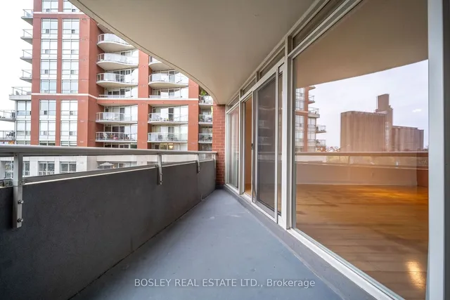 Additional image 30 of 550 Queens Quay Unit 318