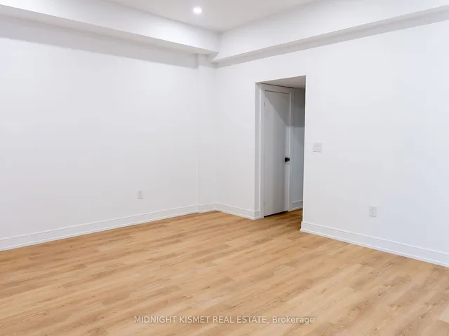 Additional image 30 of 92 Johnston Ave