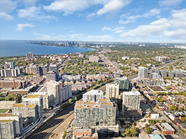 Additional image 30 of 36 Lisgar St Unit 2017 W